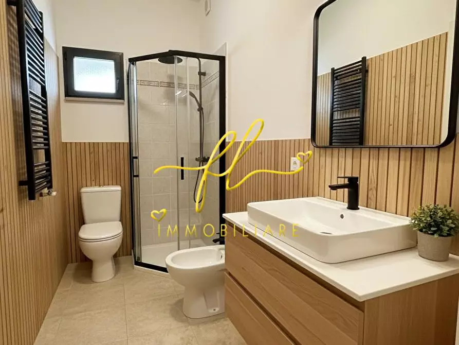 Immagine 6 di Appartamento in vendita  a Cecina