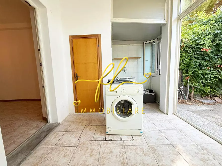 Immagine 14 di Appartamento in vendita  a Cecina