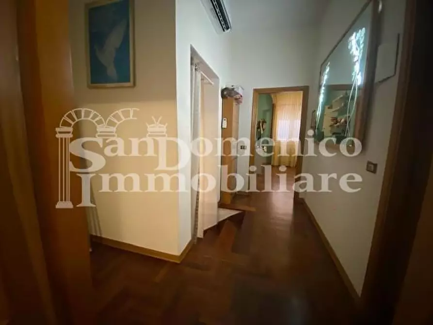 Immagine 21 di Villa in vendita  a Cascina