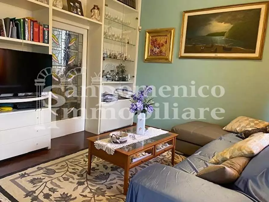 Immagine 3 di Villa in vendita  a Cascina