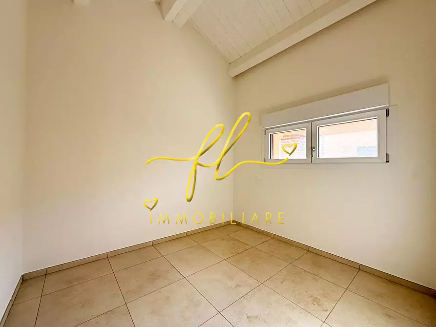 Immagine 5 di Appartamento in vendita  a Rosignano Marittimo