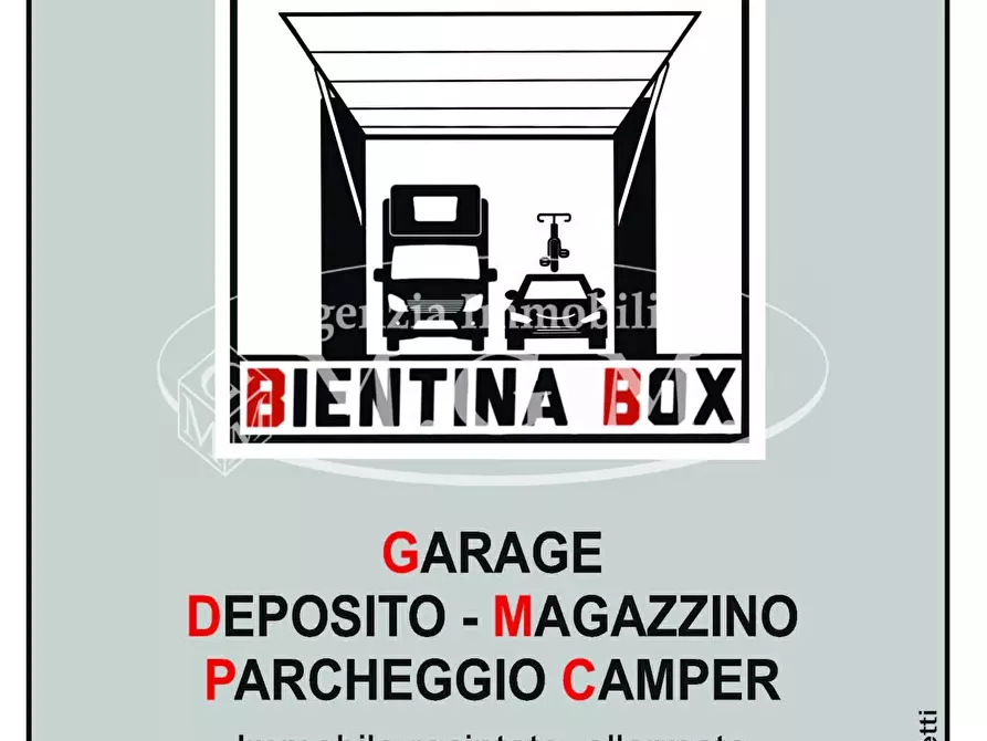 Immagine 4 di Garage in vendita  a Bientina
