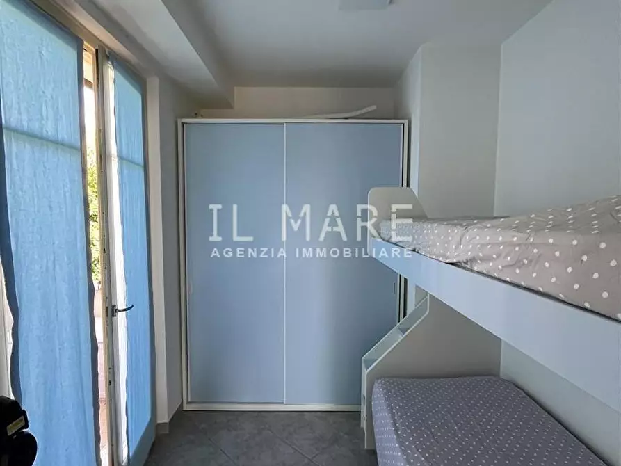 Immagine 8 di Appartamento in vendita  a Massa