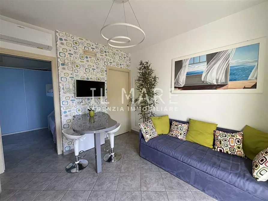 Immagine 5 di Appartamento in vendita  a Massa