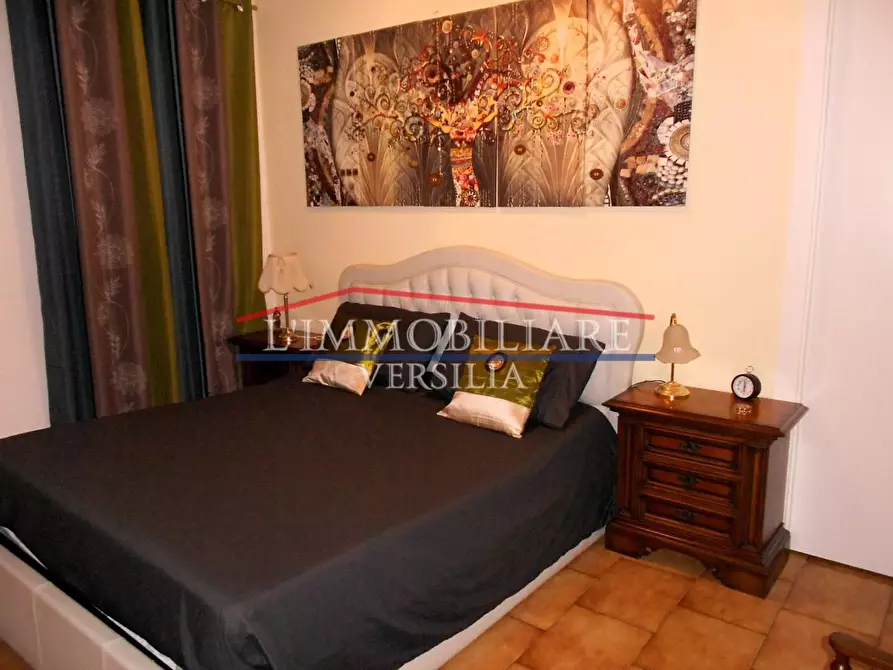 Immagine 25 di Casa bifamiliare in vendita  a Montignoso