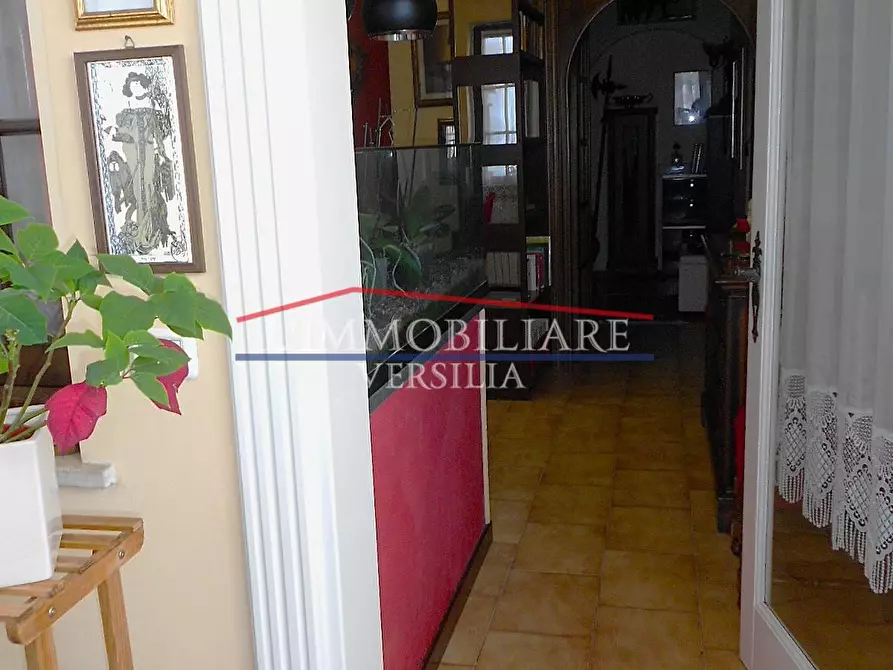 Immagine 16 di Casa bifamiliare in vendita  a Montignoso