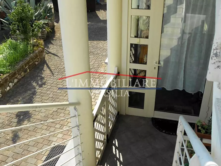 Immagine 14 di Casa bifamiliare in vendita  a Montignoso