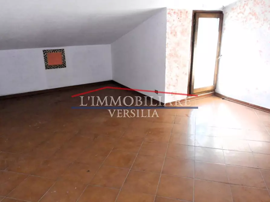 Immagine 55 di Casa bifamiliare in vendita  a Montignoso