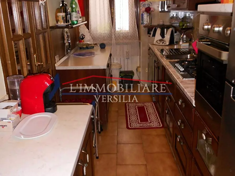 Immagine 22 di Casa bifamiliare in vendita  a Montignoso