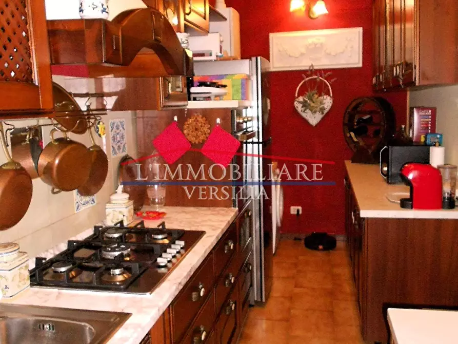 Immagine 21 di Casa bifamiliare in vendita  a Montignoso