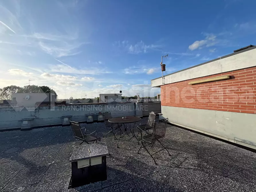 Immagine 21 di Appartamento in vendita  a Pisa