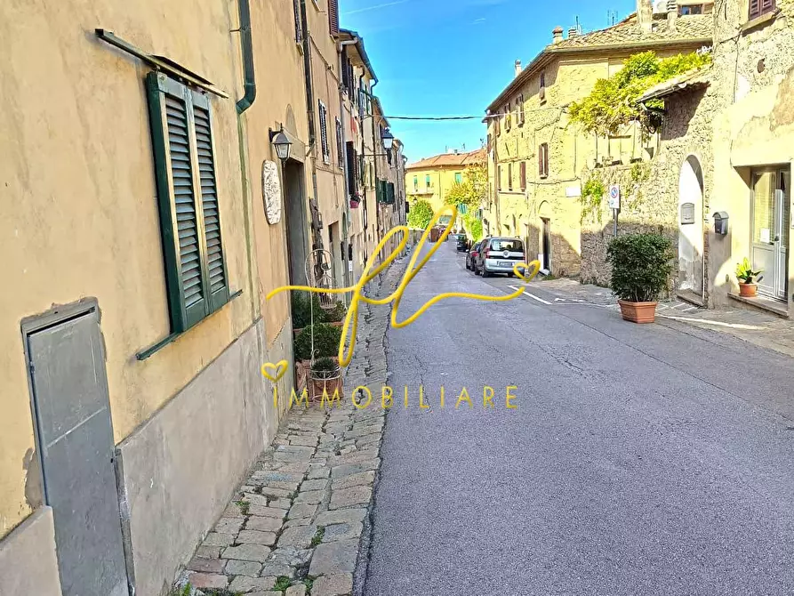 Immagine 29 di Appartamento in vendita  a Volterra