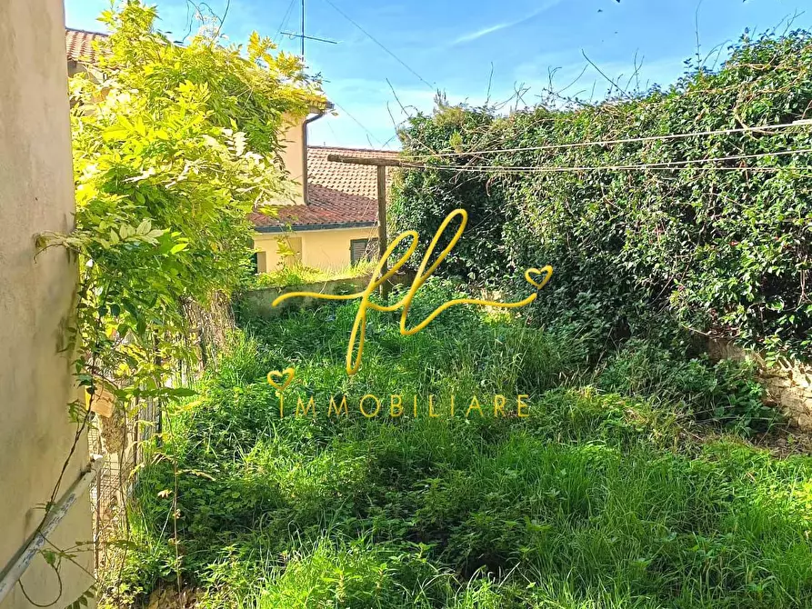 Immagine 31 di Appartamento in vendita  a Volterra