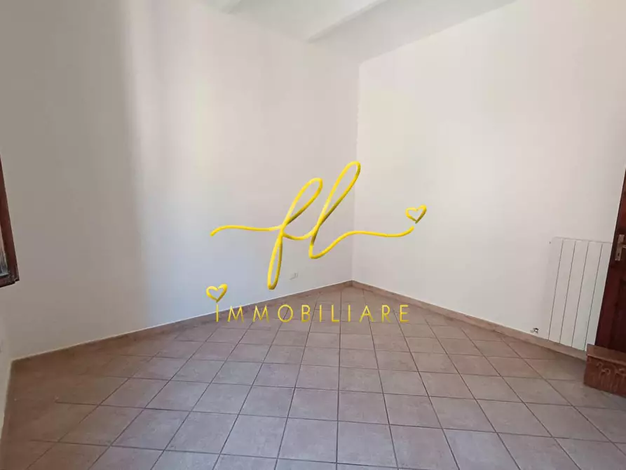 Immagine 17 di Appartamento in vendita  a Volterra