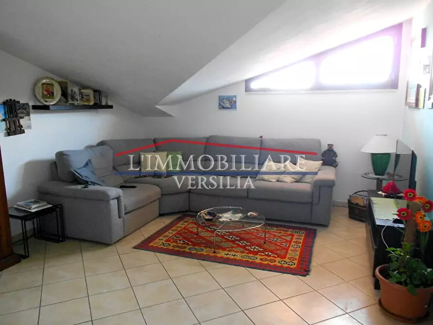 Immagine 37 di Appartamento in vendita  a Massa