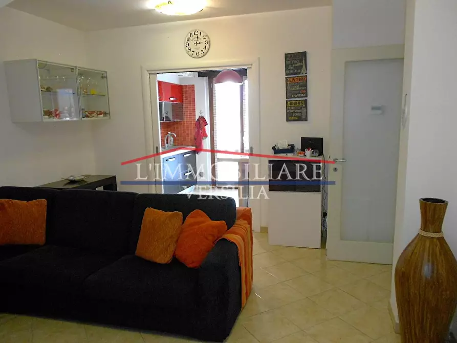 Immagine 9 di Appartamento in vendita  a Massa