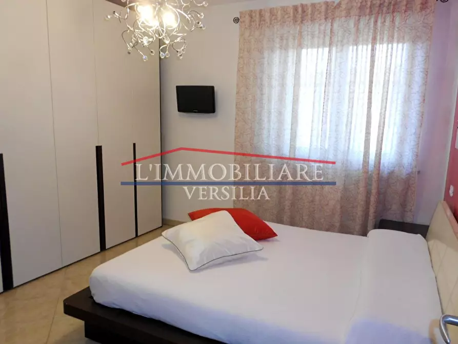 Immagine 24 di Appartamento in vendita  a Massa