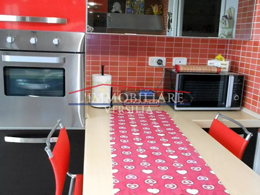 Immagine 18 di Appartamento in vendita  a Massa