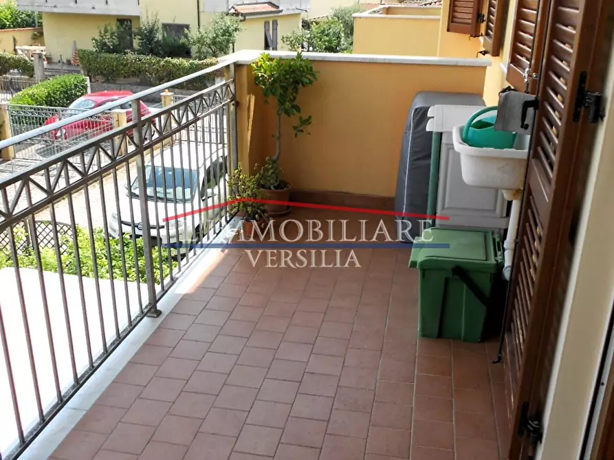 Immagine 36 di Appartamento in vendita  a Massa