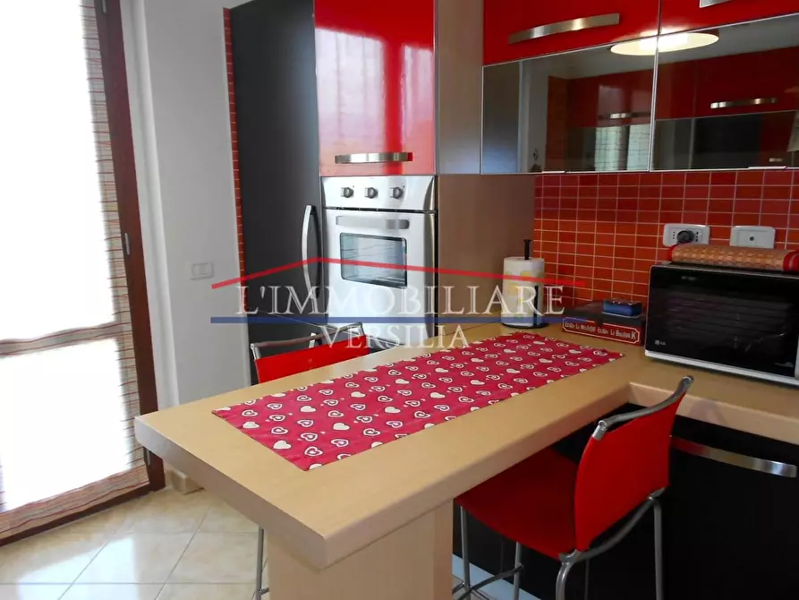 Immagine 16 di Appartamento in vendita  a Massa