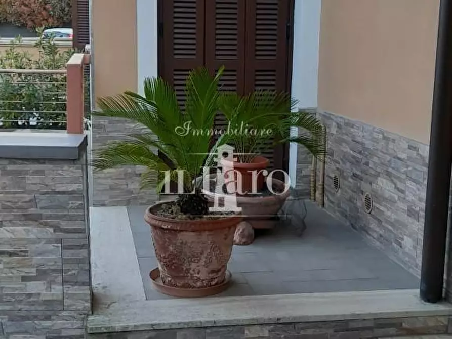 Immagine 7 di Terratetto in vendita  a Carmignano