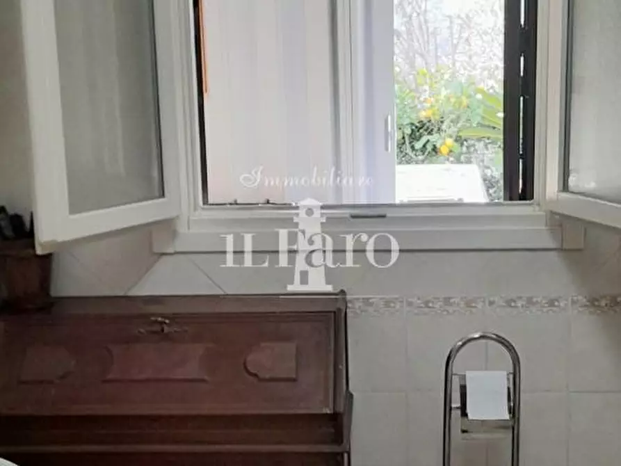 Immagine 38 di Terratetto in vendita  a Carmignano