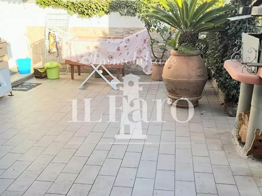 Immagine 9 di Terratetto in vendita  a Carmignano