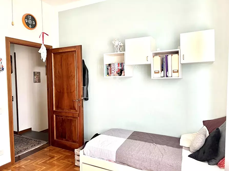 Immagine 14 di Villa in vendita  a Campi Bisenzio