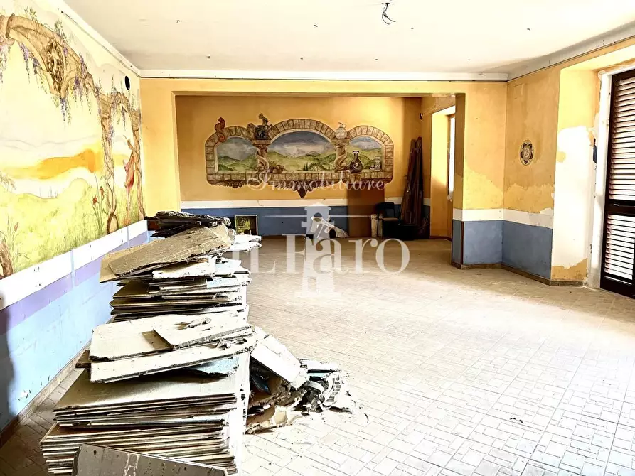 Immagine 20 di Villa in vendita  a Campi Bisenzio