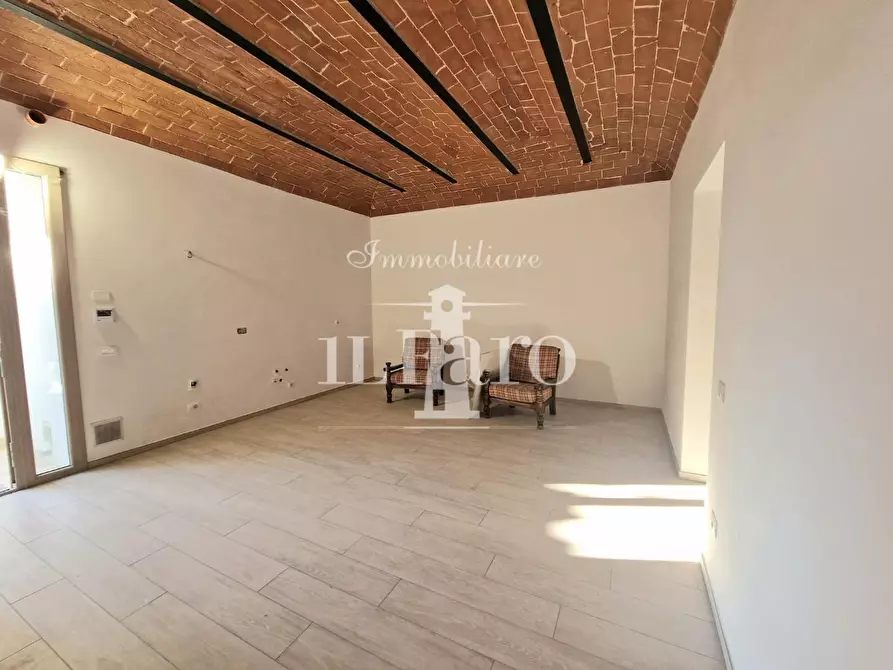 Immagine 3 di Appartamento in vendita  a Campi Bisenzio