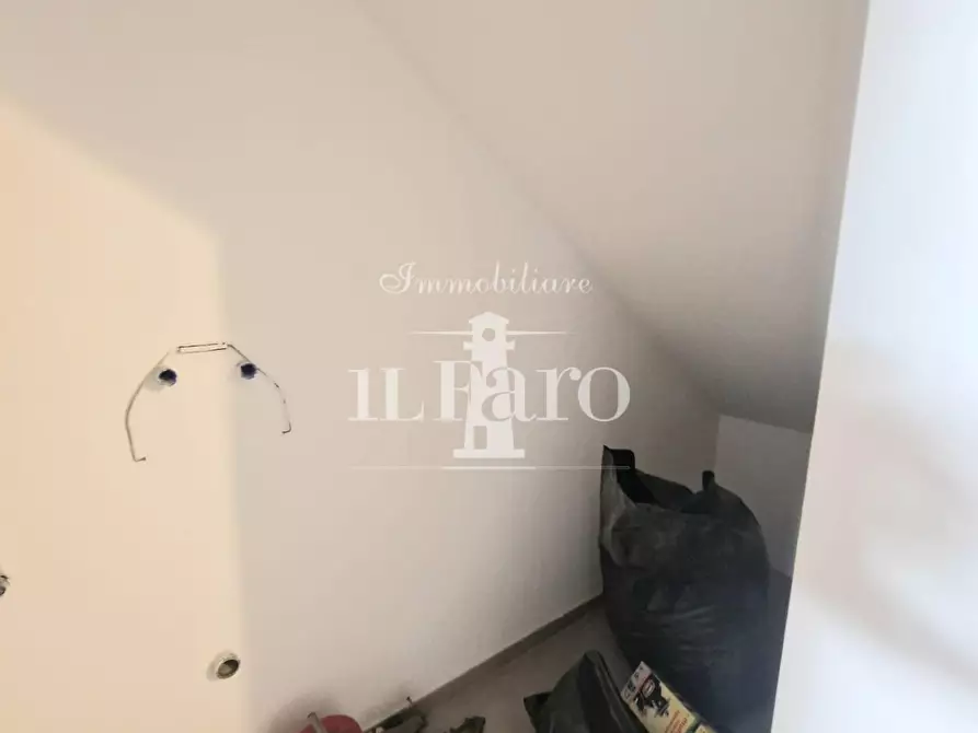 Immagine 24 di Appartamento in vendita  a Campi Bisenzio