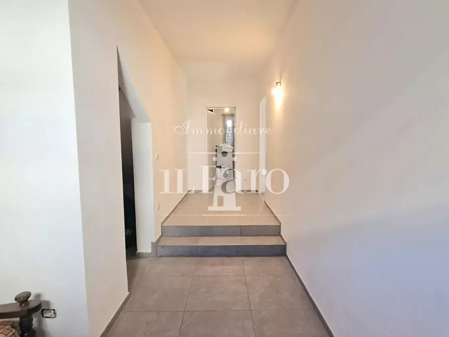 Immagine 8 di Appartamento in vendita  a Campi Bisenzio