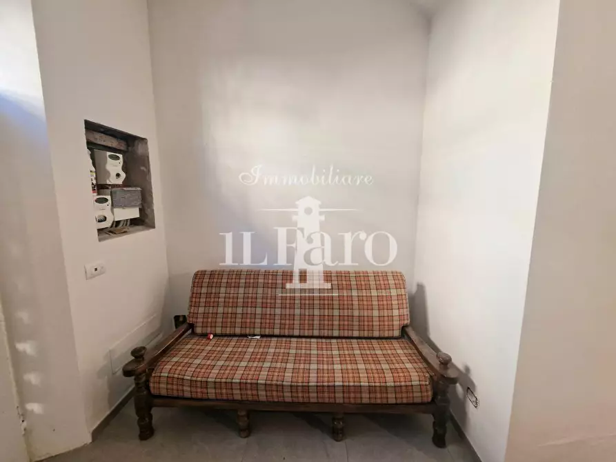 Immagine 11 di Appartamento in vendita  a Campi Bisenzio