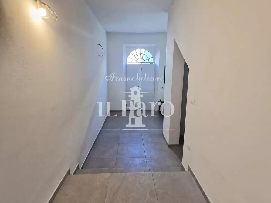 Immagine 9 di Appartamento in vendita  a Campi Bisenzio