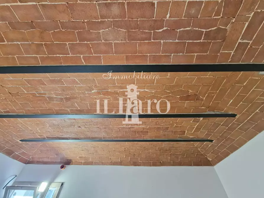 Immagine 7 di Appartamento in vendita  a Campi Bisenzio