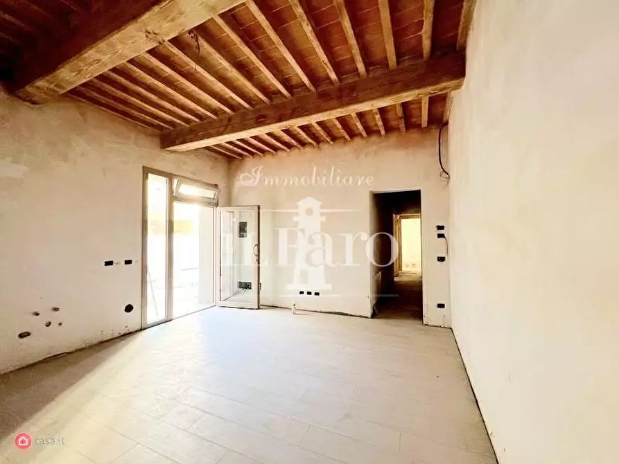 Immagine 5 di Appartamento in vendita  a Campi Bisenzio