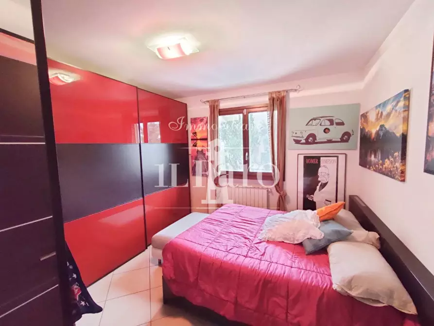 Immagine 12 di Appartamento in vendita  a Carmignano