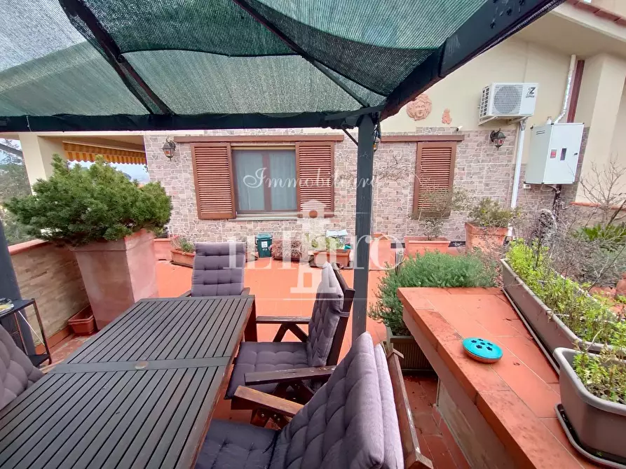 Immagine 20 di Appartamento in vendita  a Carmignano