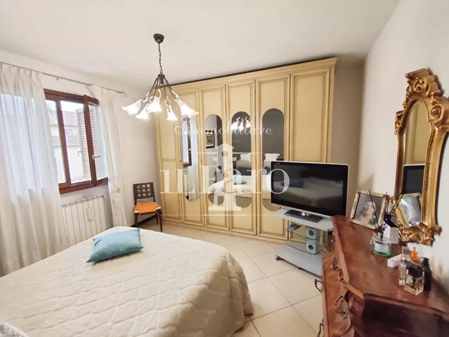 Immagine 5 di Appartamento in vendita  a Carmignano