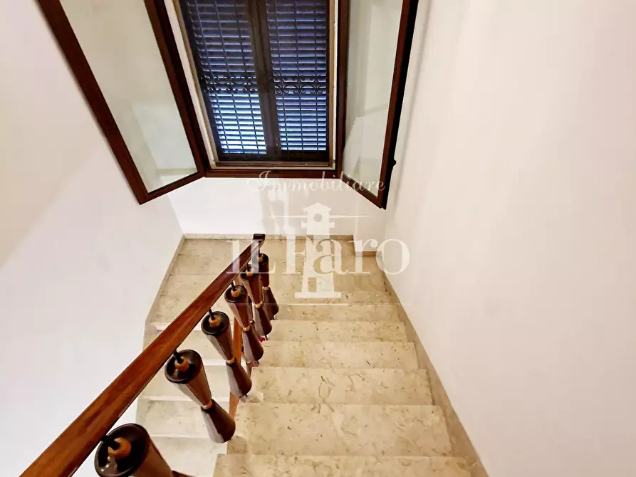 Immagine 34 di Casa indipendente in vendita  a Firenze