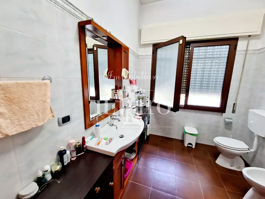 Immagine 32 di Casa indipendente in vendita  a Firenze