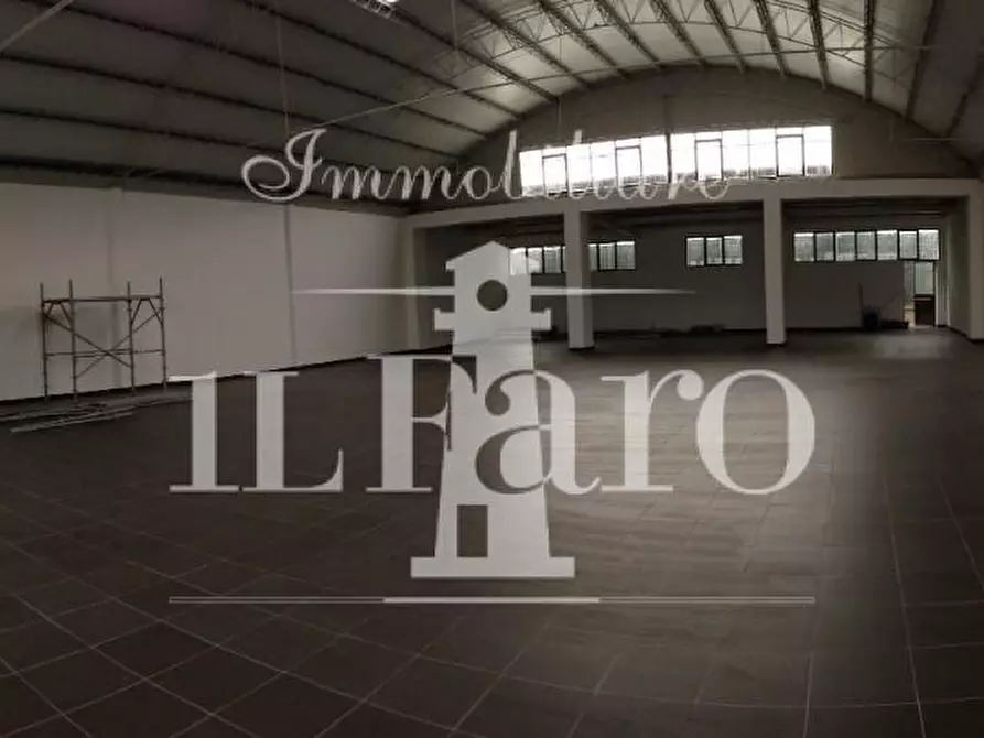 Immagine 2 di Capannone industriale in vendita  a Signa