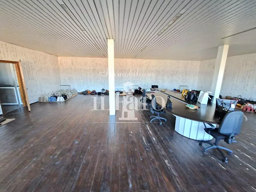 Immagine 8 di Capannone industriale in vendita  a Signa