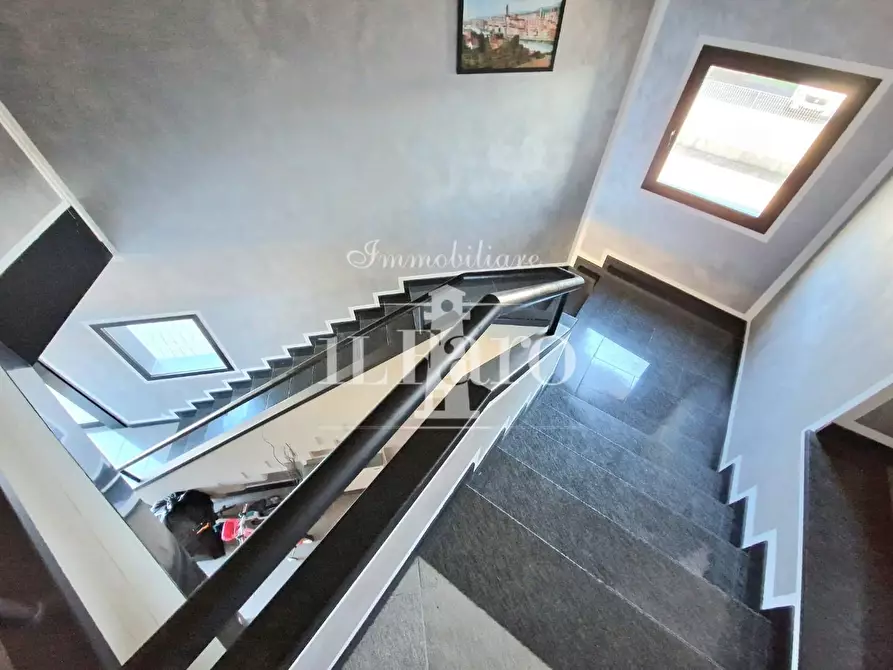 Immagine 6 di Capannone industriale in vendita  a Signa