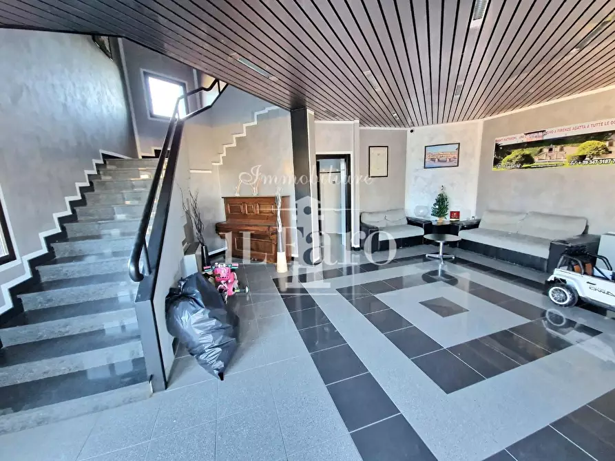 Immagine 7 di Capannone industriale in vendita  a Signa