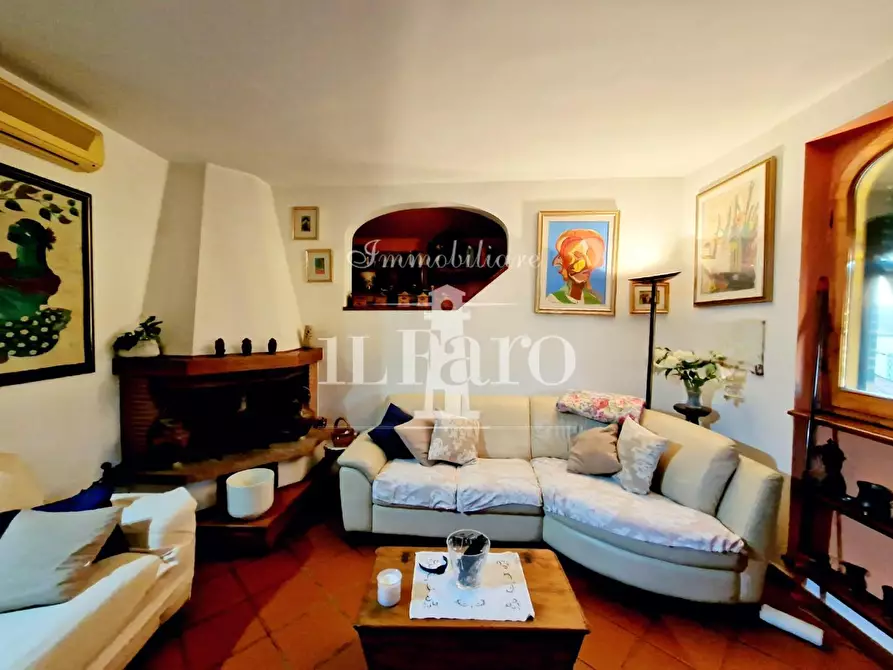 Immagine 19 di Terratetto in vendita  a Signa