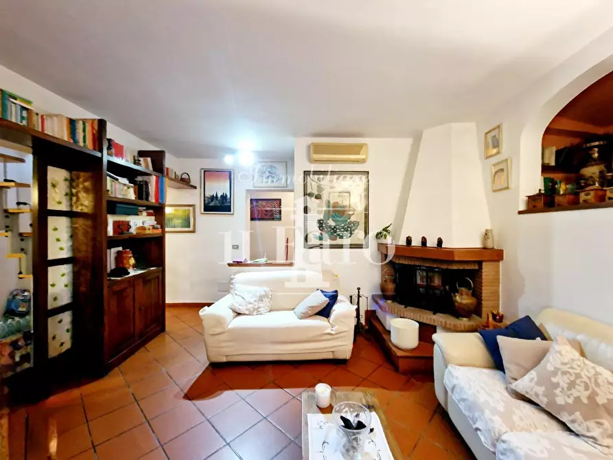 Immagine 18 di Terratetto in vendita  a Signa