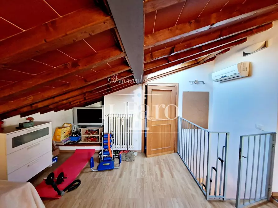 Immagine 27 di Terratetto in vendita  a Signa