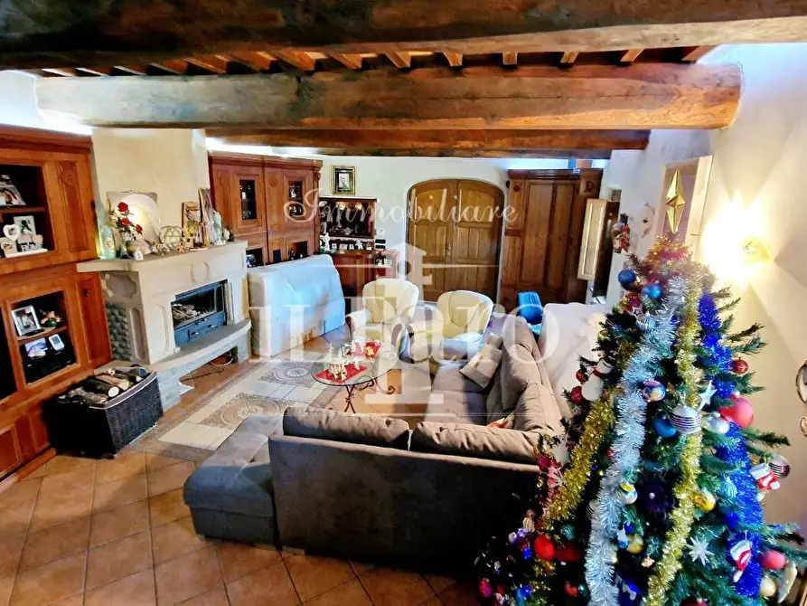 Immagine 32 di Porzione di casa in vendita  a Campi Bisenzio