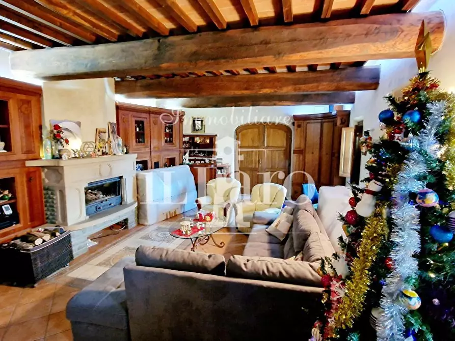 Immagine 33 di Porzione di casa in vendita  a Campi Bisenzio